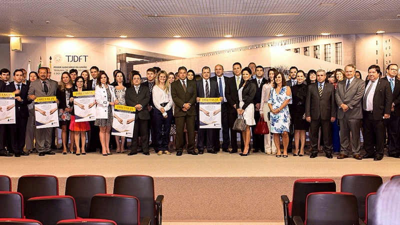 Abertura democrática nos tribunais ganha mais um contorno positivo com manifesto no Distrito Federal 